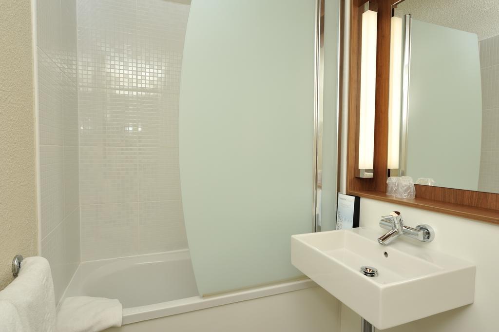 Hotel Campanile Montelimar Nord - A7 Sortie 17 3*